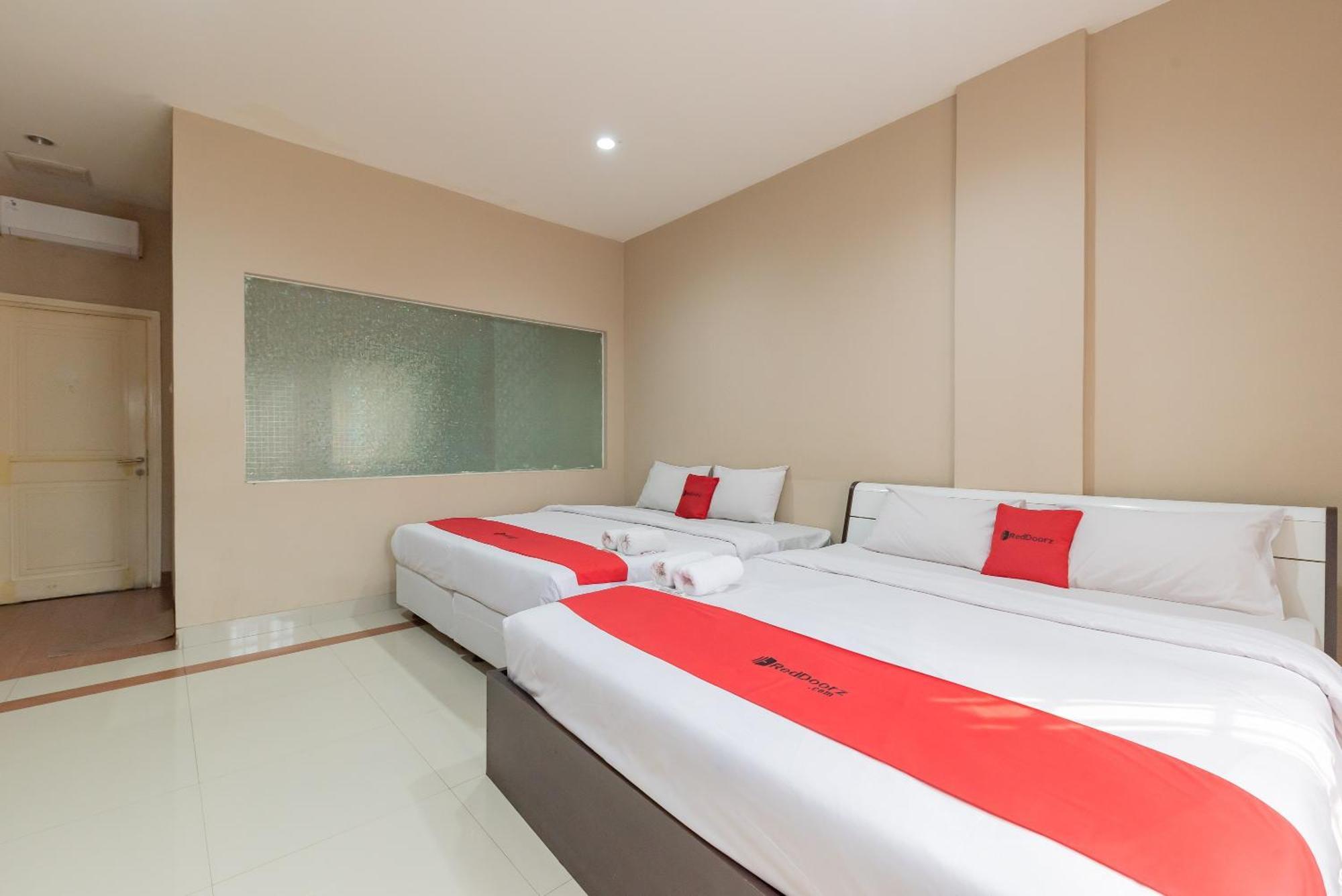 Hotel Reddoorz @ Malabar Street Bandung Exteriér fotografie